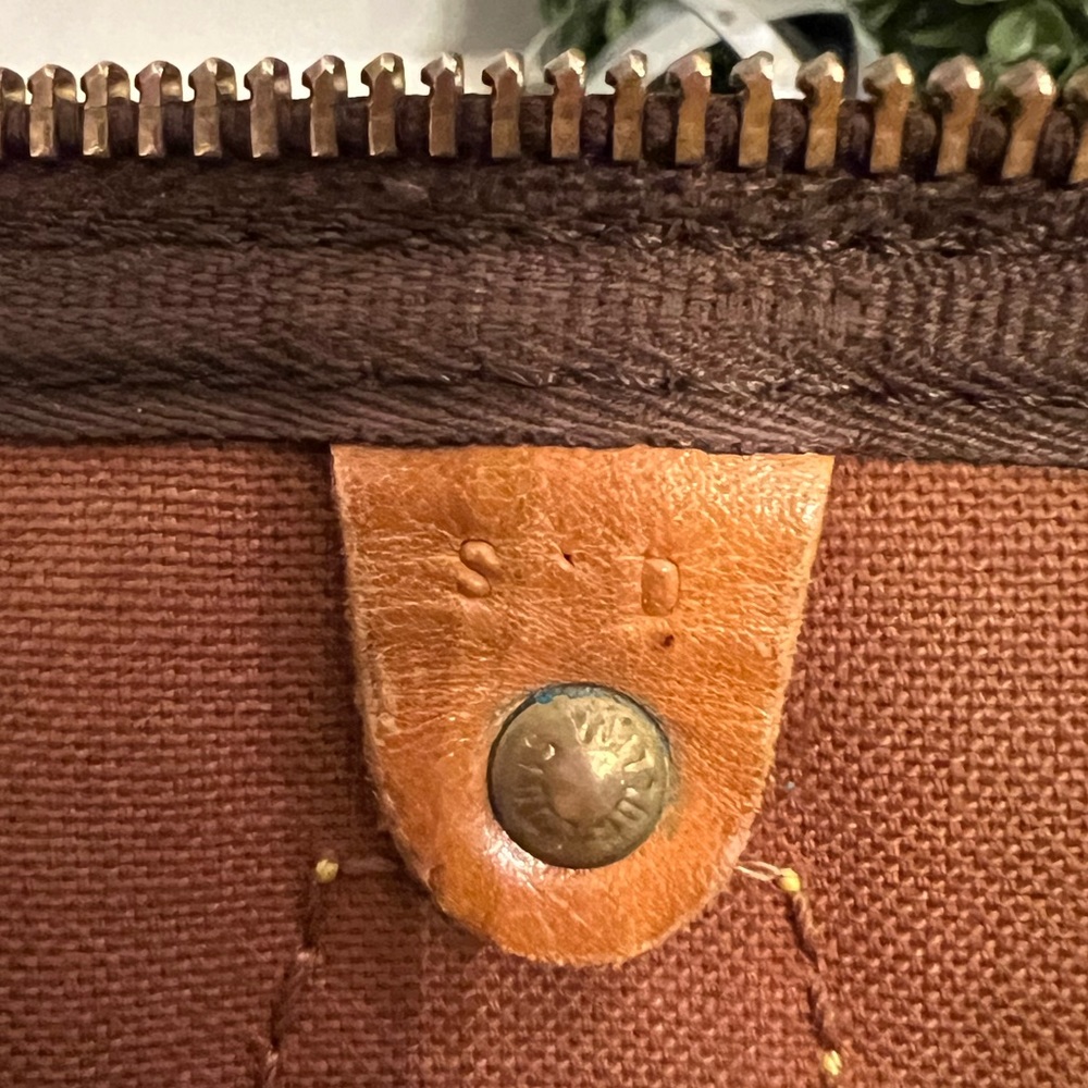 LV Speedy 30 - Picture 8 of 10
